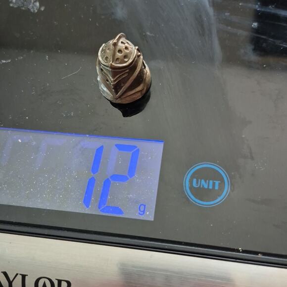 Unique Brass Colored Knights Helmet Thimble Heirloom Edition Sewing - Picture 14 of 16